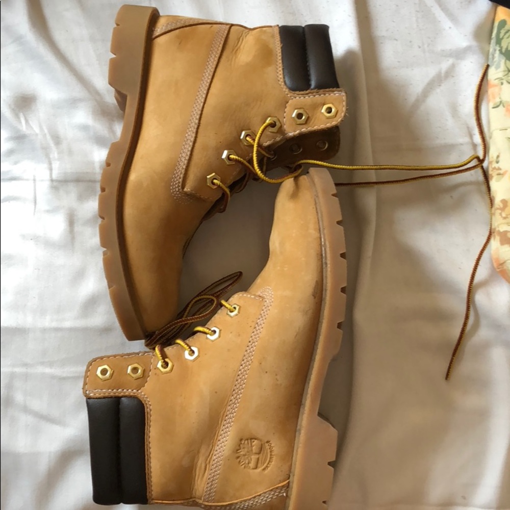 Timberlands - Picture 5 of 6